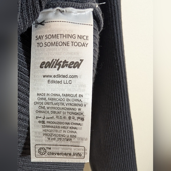 Edikted Dark Gray Ribbed Knit Off The Shoulder Crop Pullover Sweater - Picture 7 of 8